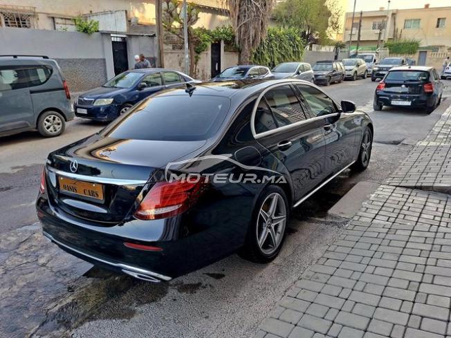 Mercedes-Benz E 220 d à Casablanca 