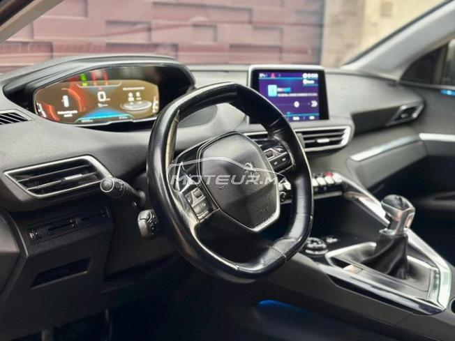 PEUGEOT 3008 01-2018 Manuelle à Marrakech 