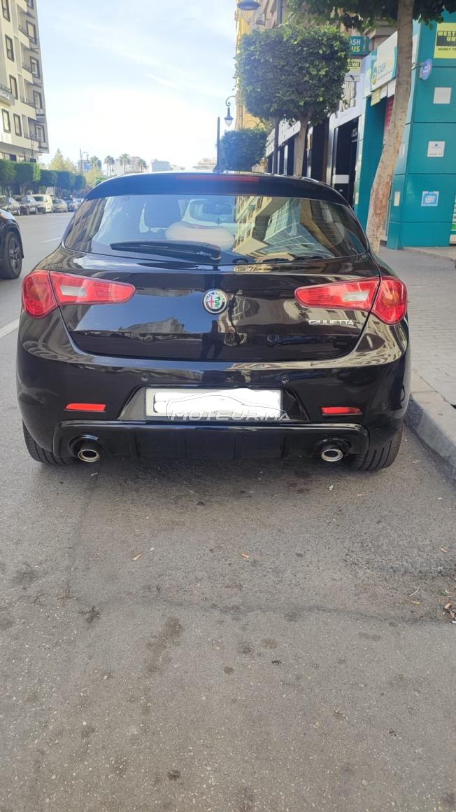 alfa Roméo giulietta diesel boite auto  bonne etat.