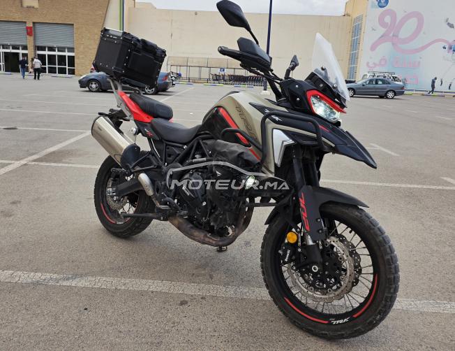 Benelli trk 702 x modele 2025 tres bon état