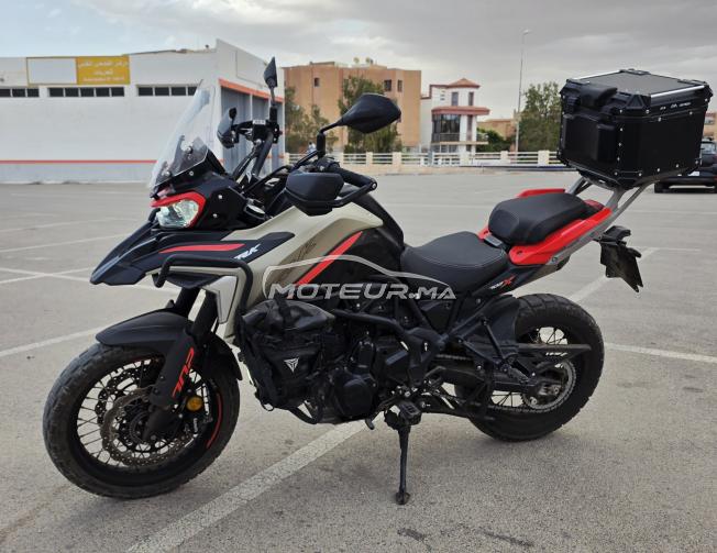 Benelli trk 702 x modele 2025 tres bon état