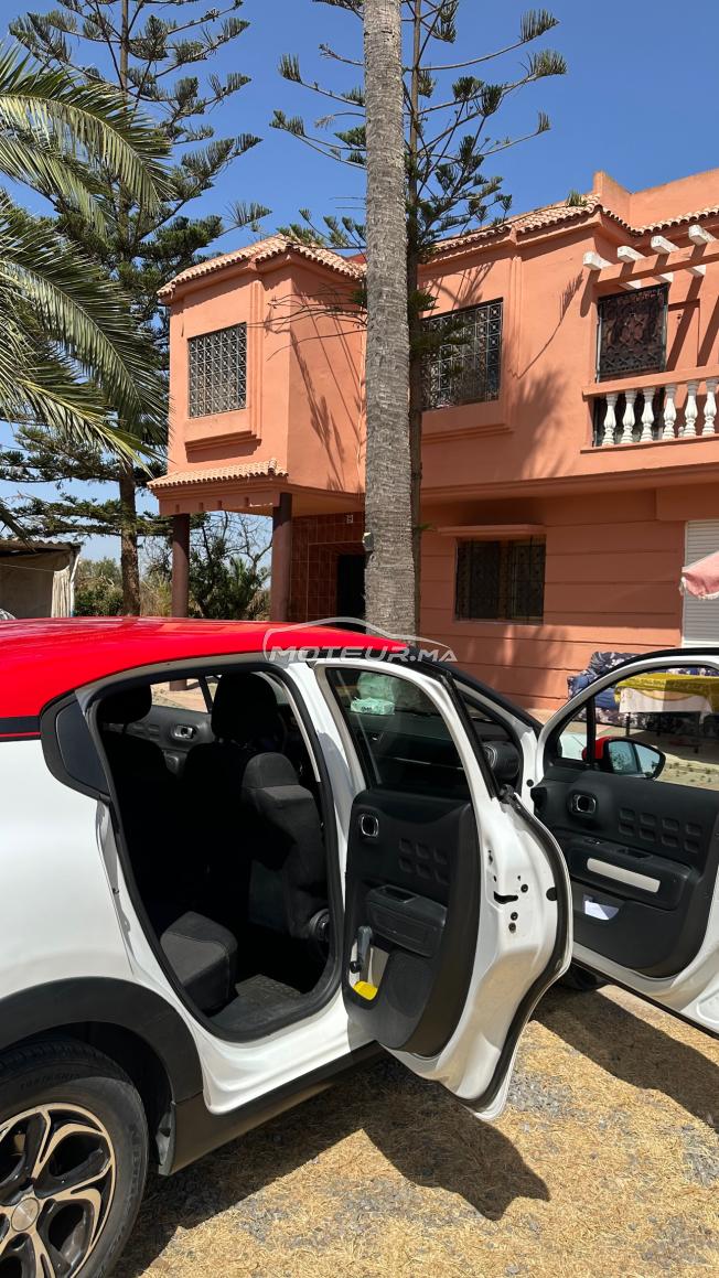 Je vends une Citroën C3 de 2018 en très bon état. - Kilométrage : 170 000 km - Marque : Citroën - Modèle : C3 - Année-Modèle : 2018 - Puissance fiscal