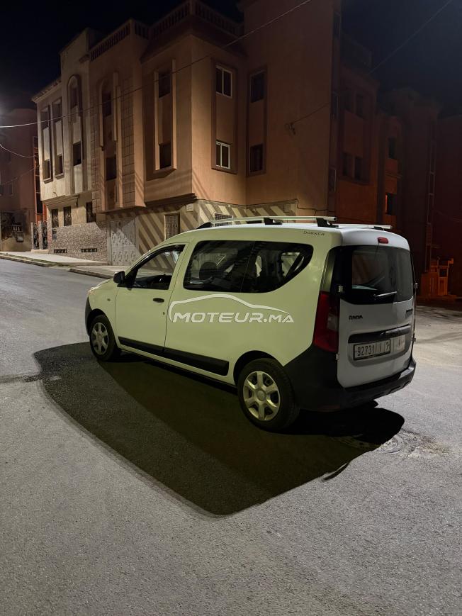 dacia dokker tré bon état faible consommation 4 pneu neuf