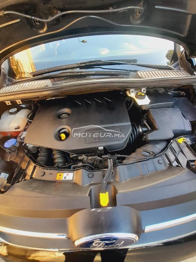voiture spacieuse FORD CMAX