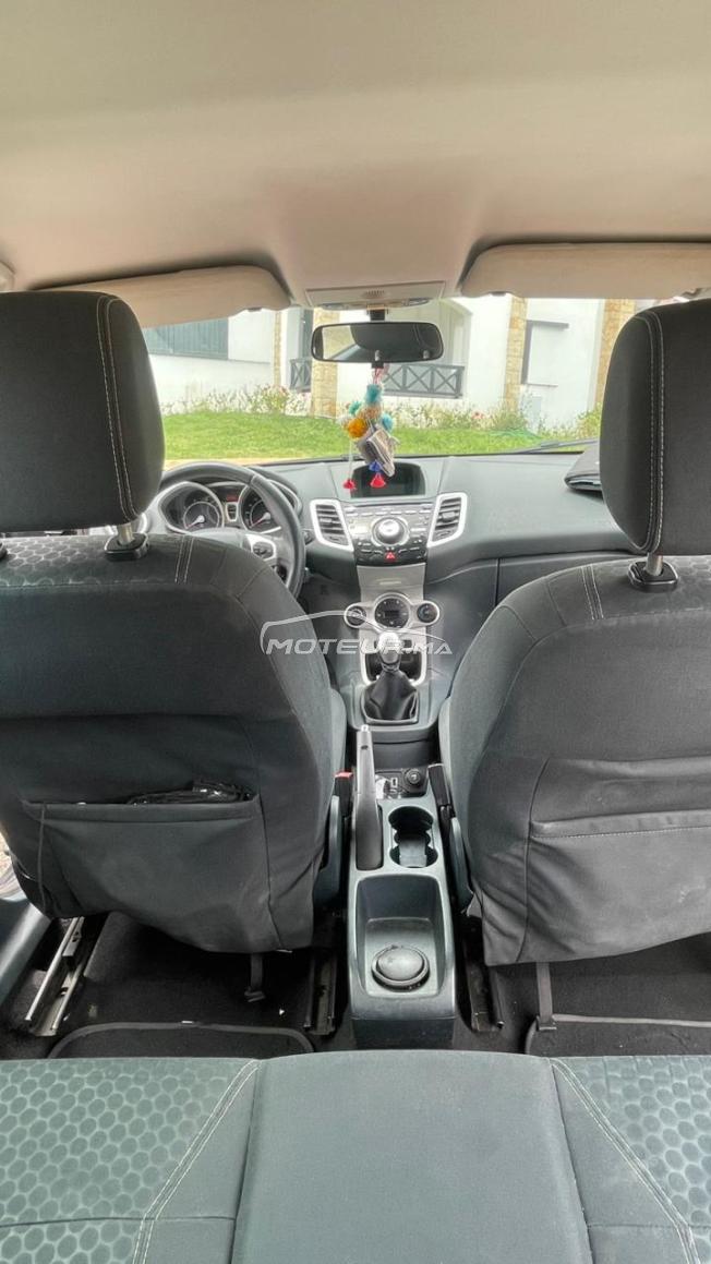 ford fiesta 2012 essence tres bon état