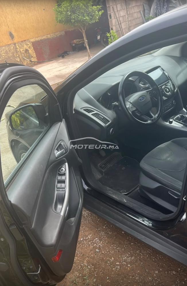 Ford focus 2016 tres bon état