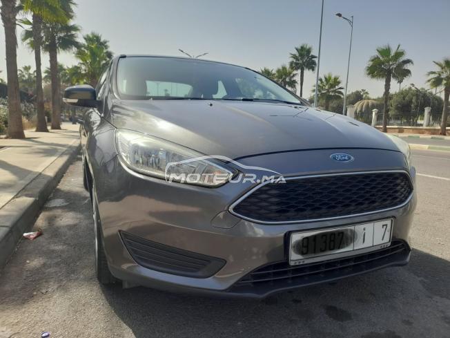 À vendre : voiture première main, très bien entretenue