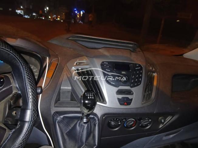 Ford costum en bon etat