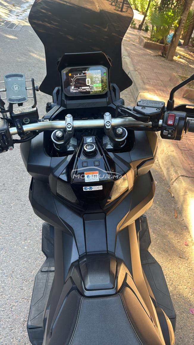 X adv 750 2024 a vendre