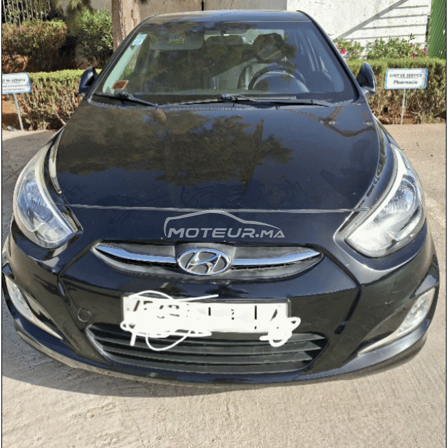 Hyundai accent 2016 très bon état