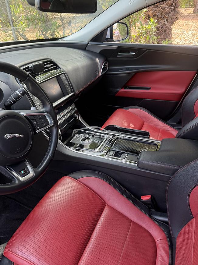 JAGUAR XE R-SPORT