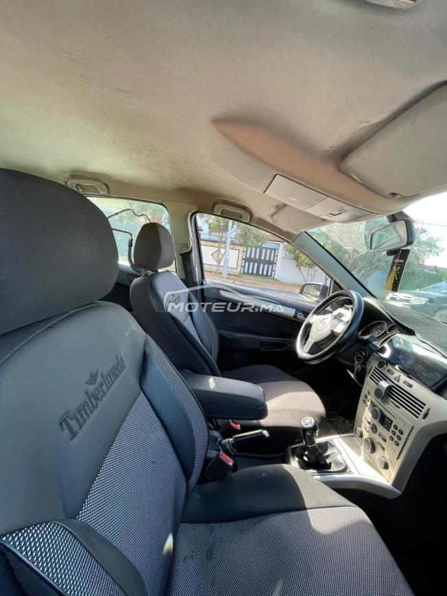 Opel astra model 2009 trés bon état