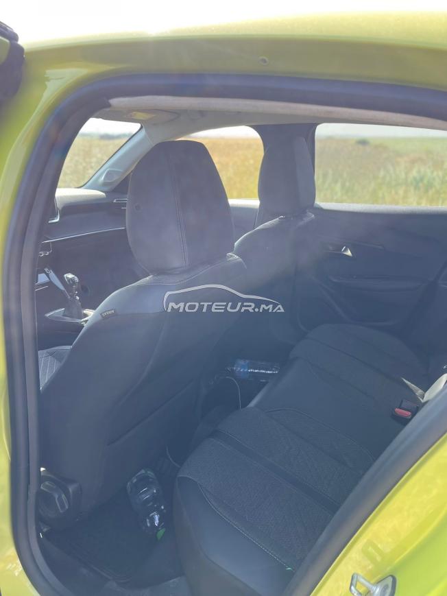 Peugeot 208 2025 encore neuf