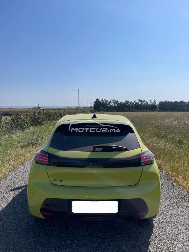 Peugeot 208 2025 encore neuf
