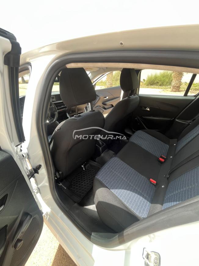 Peugeot 208 essence 2023 manuelle HYPER PROPRE