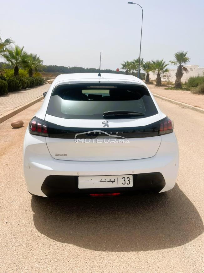 Peugeot 208 essence 2023 manuelle HYPER PROPRE
