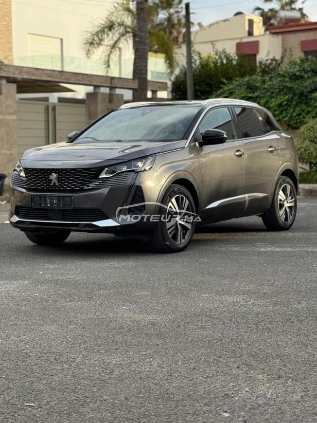Peugeot 3008 model 2023 1.5 bleuhdi 6cv faible kilométrage