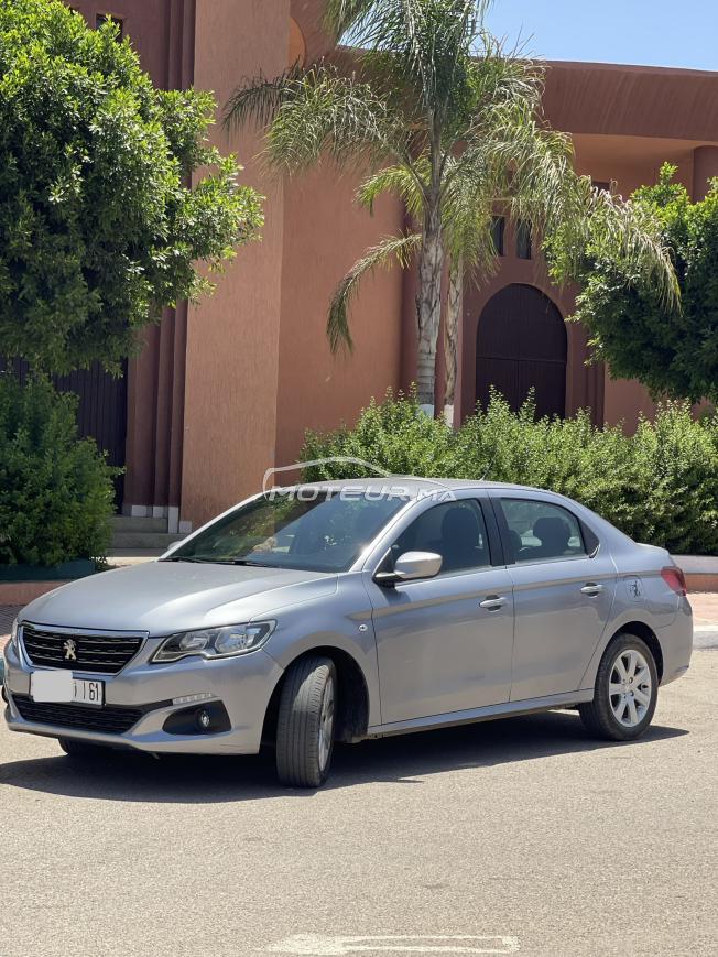 Peugeot 301 2021 - très bon état