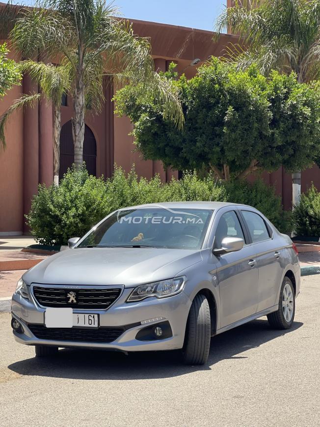 Peugeot 301 2021 - très bon état