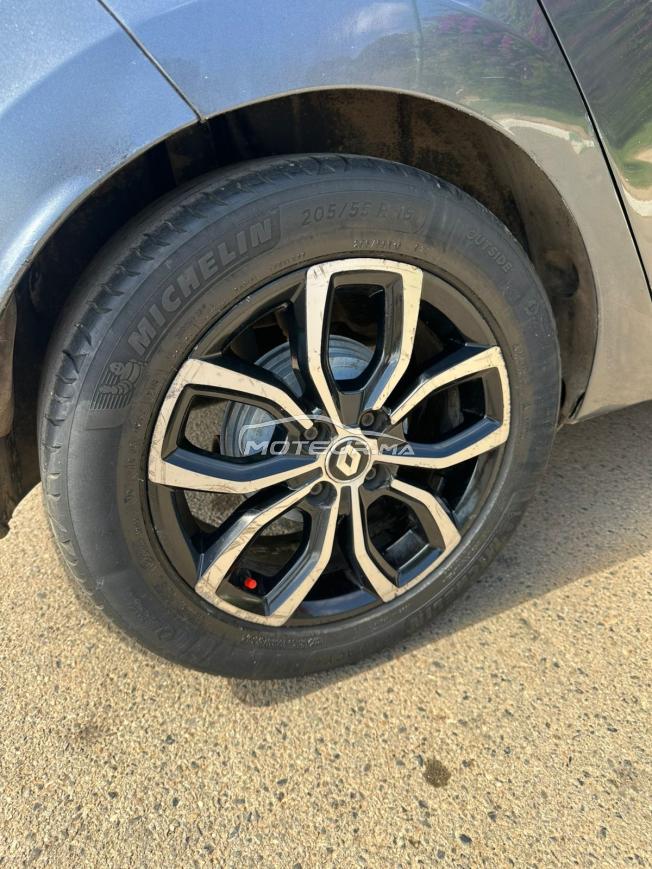 Renault clio 2021