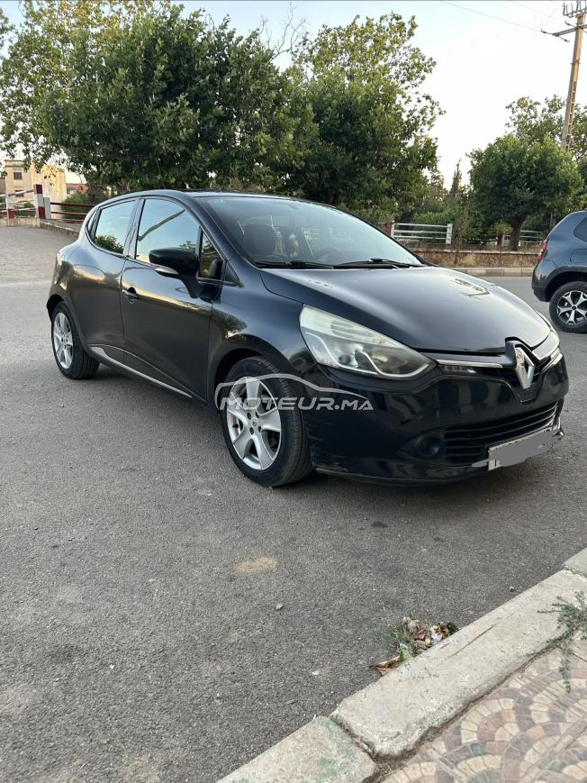 Clio 4 diesel modèle 2014 très bonne qualité