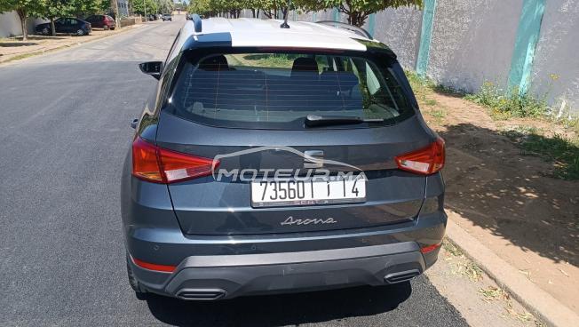 seat arona comme neuf