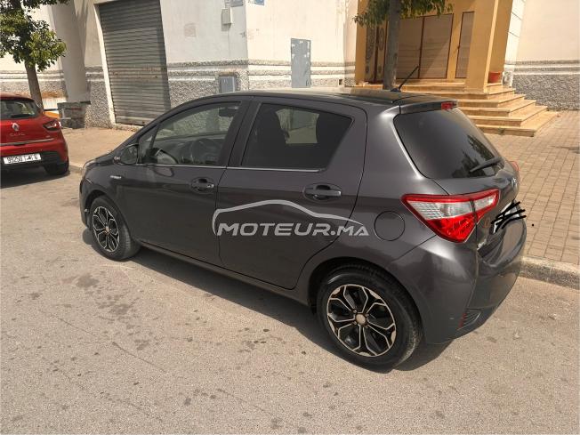 Toyota yaris hybride automatique