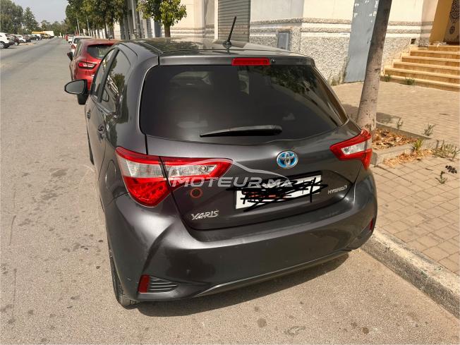 Toyota yaris hybride automatique