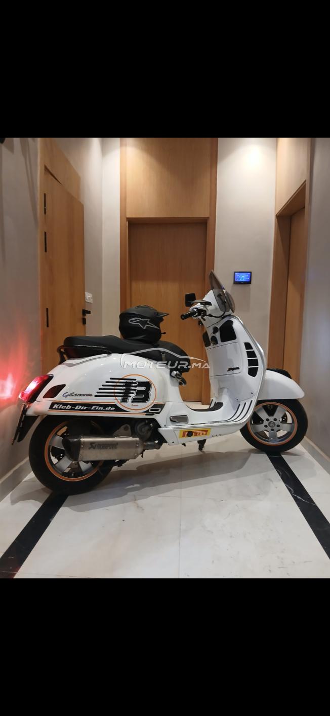 VESPA GTS SUPER 300 EXCELLENT ETAT