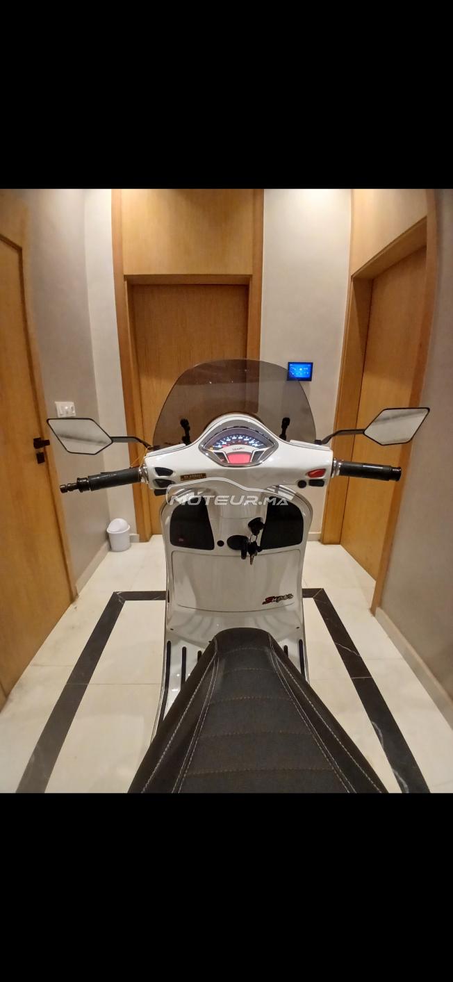 VESPA GTS SUPER 300 EXCELLENT ETAT