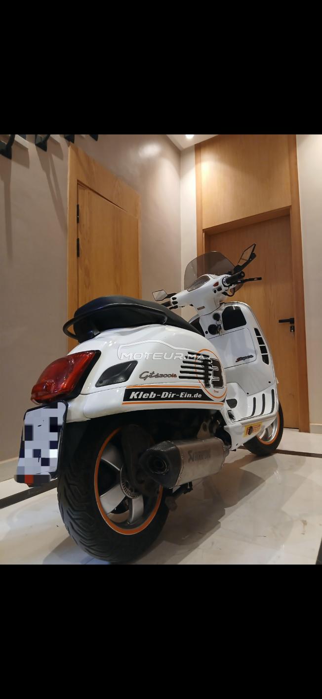 VESPA GTS SUPER 300 EXCELLENT ETAT