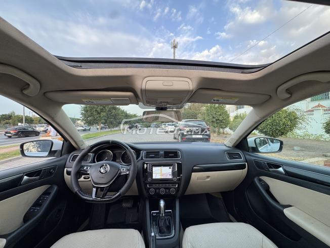 À vendre Volkswagen Jetta 2019, équipée d’un moteur 2.0 TDI Diesel et d’une boîte automatique
