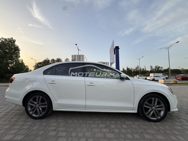 À vendre Volkswagen Jetta 2019, équipée d’un moteur 2.0 TDI Diesel et d’une boîte automatique