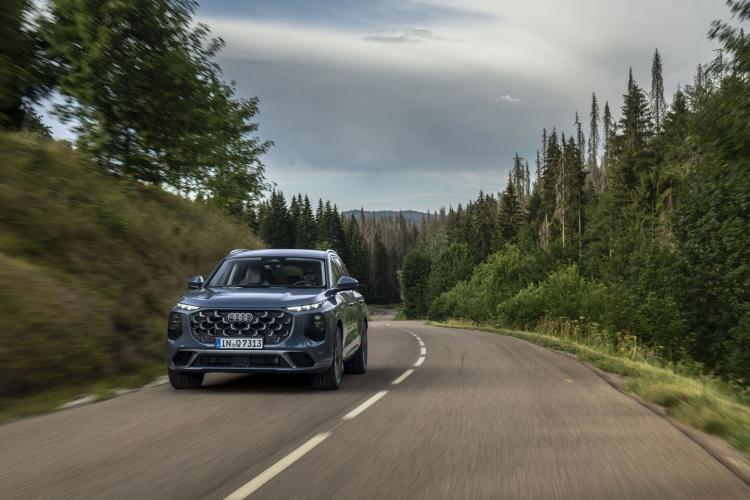أودي Q7 الجيل الثالث: الـSUV الألمانية الكبيرة تحصل على جيل جديد، وهذه أبرز التغييرات