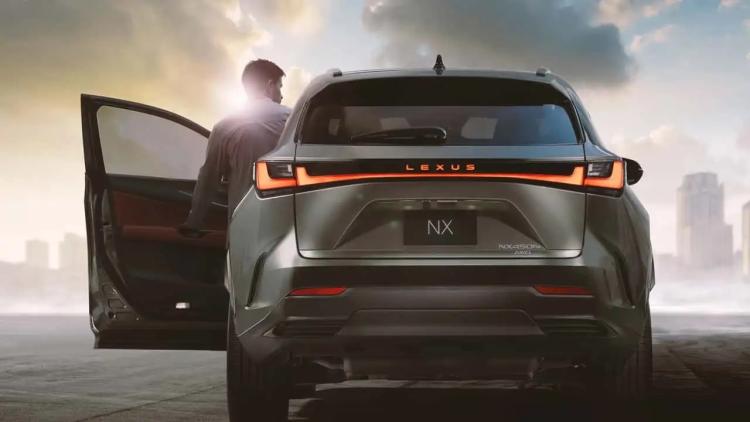 Lexus NX 2026 الجديدة: أكثر من 100 كلم بالاعتماد على الطاقة الكهربائية وشحن سريع DC