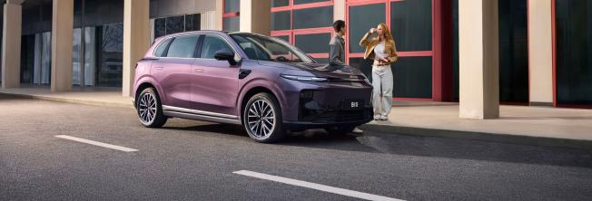 image Leapmotor B10 Hybrid EV 