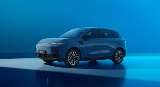image Leapmotor B10 Hybrid EV 