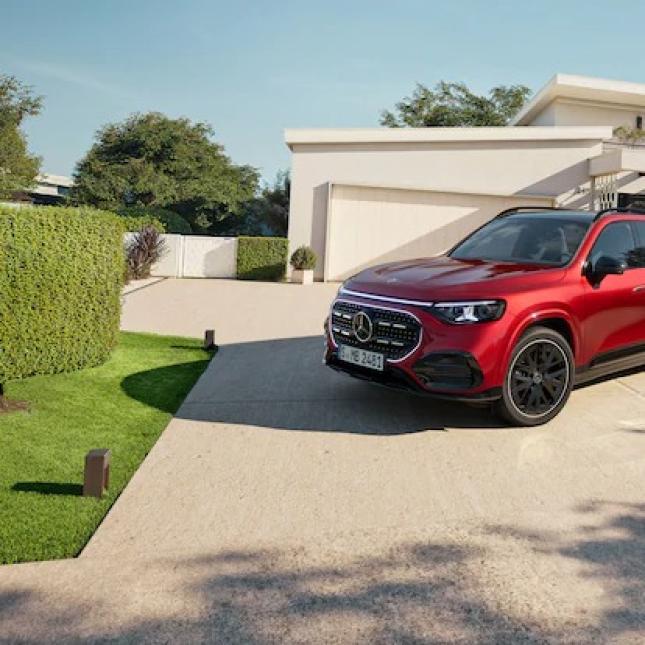 Mercedes-Benz GLB - 1