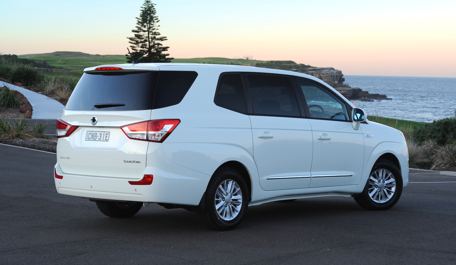 image Ssangyong Stavic 
