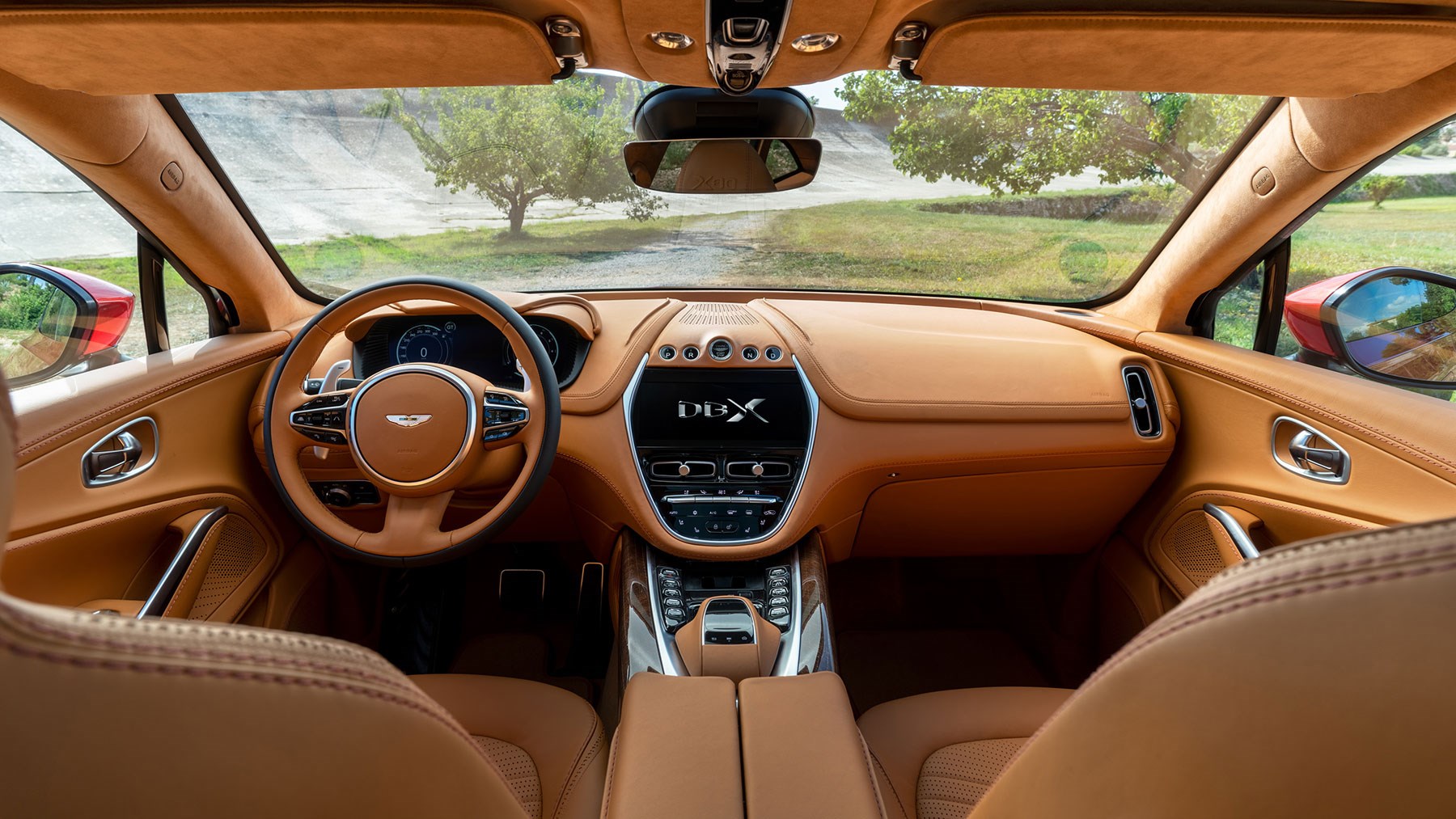 image Aston Martin DBX 