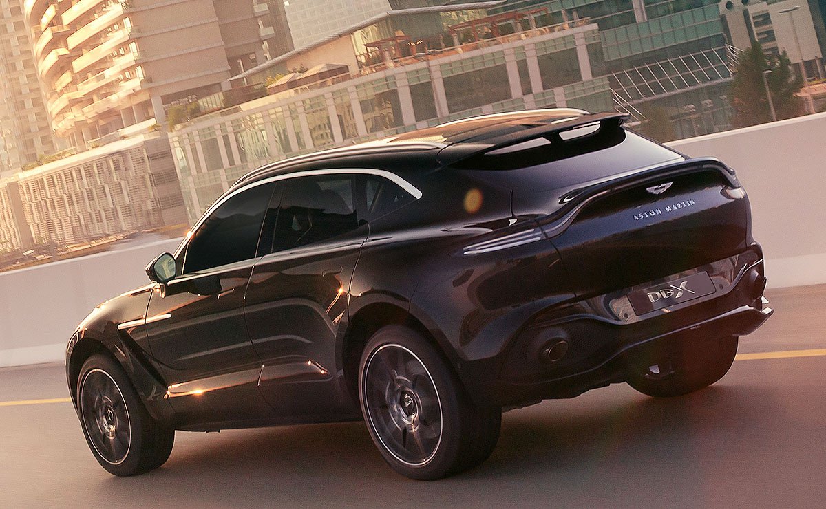 image Aston Martin DBX 