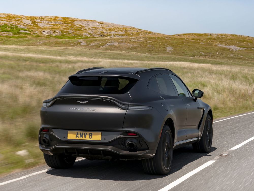 image Aston Martin DBX 