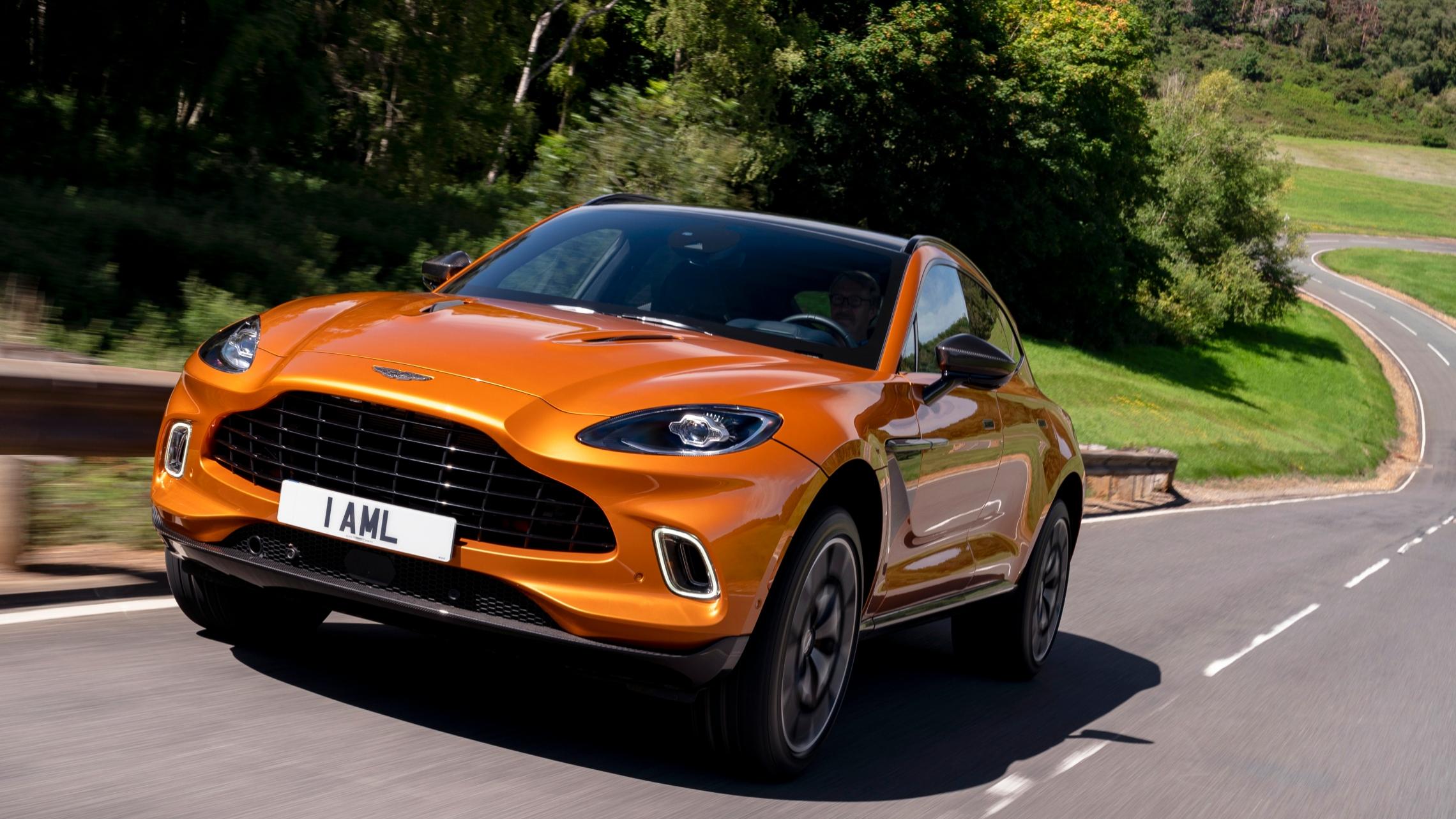 image Aston Martin DBX 