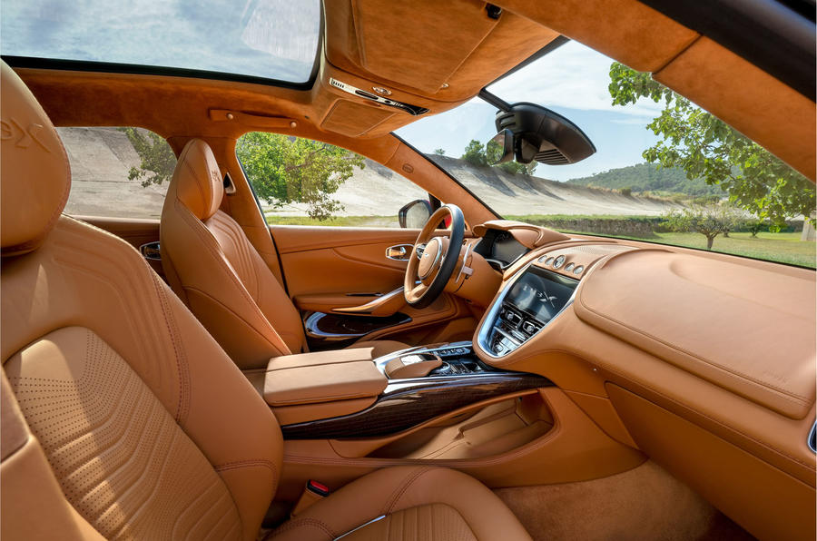 image Aston Martin DBX 