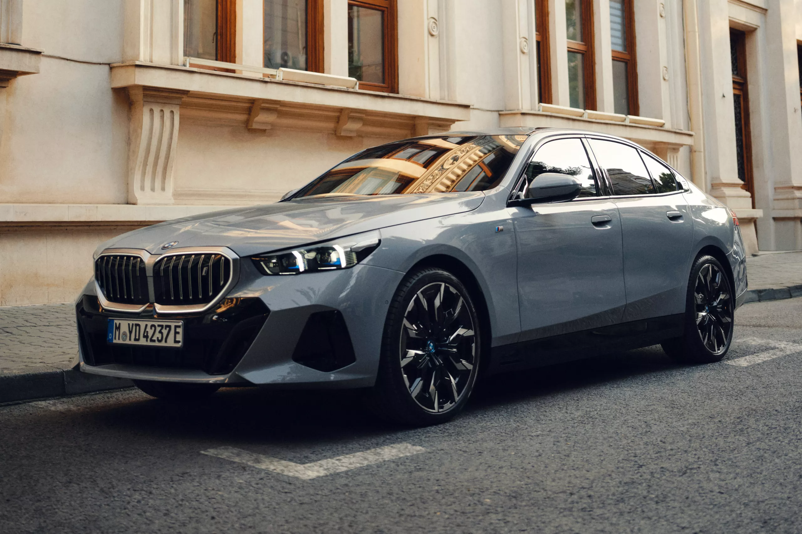 image BMW i5 