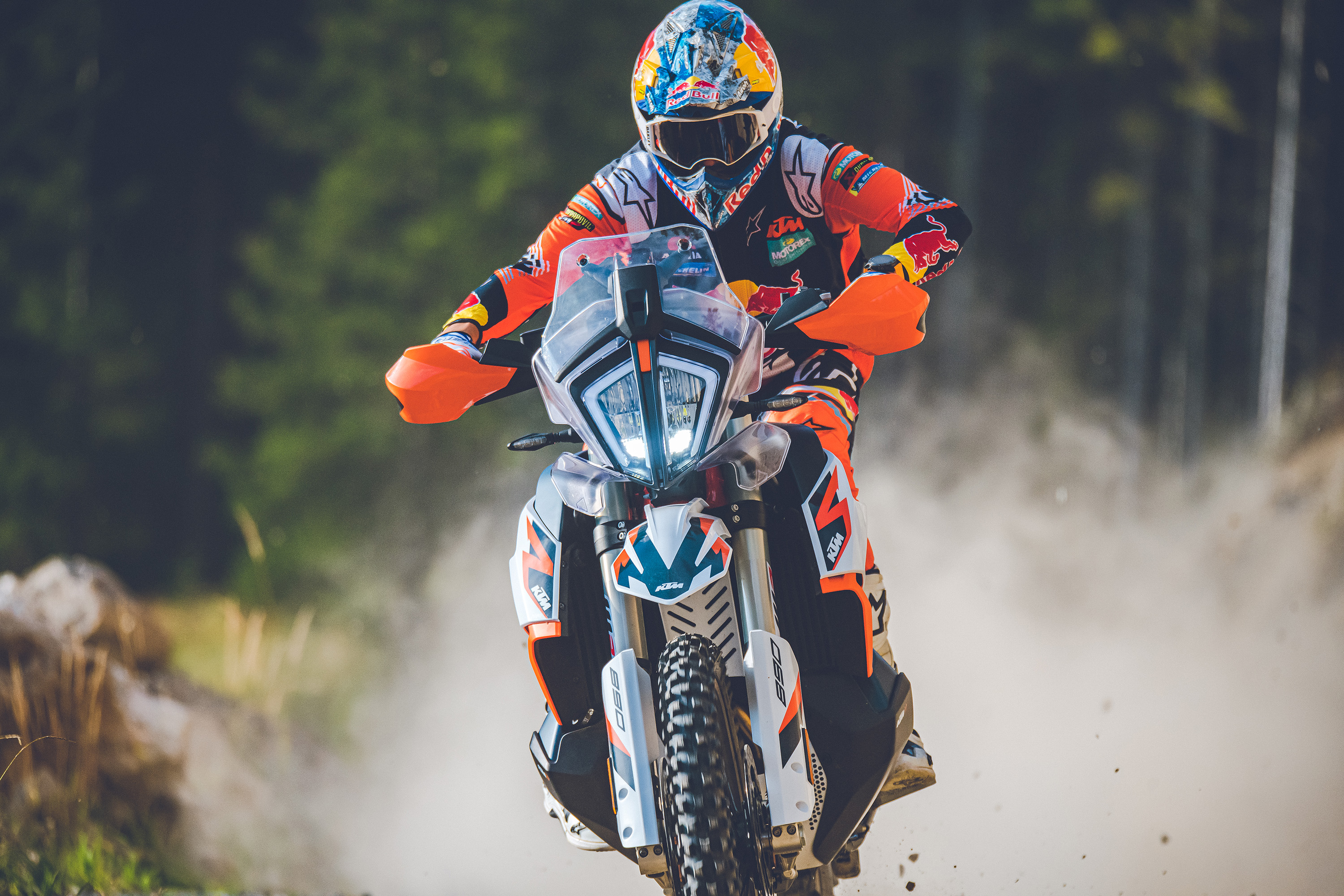 image KTM 890 