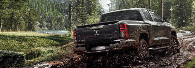 image ميتسوبيشي L200 