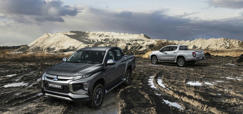 image ميتسوبيشي L200 
