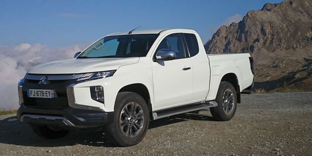 image ميتسوبيشي L200 