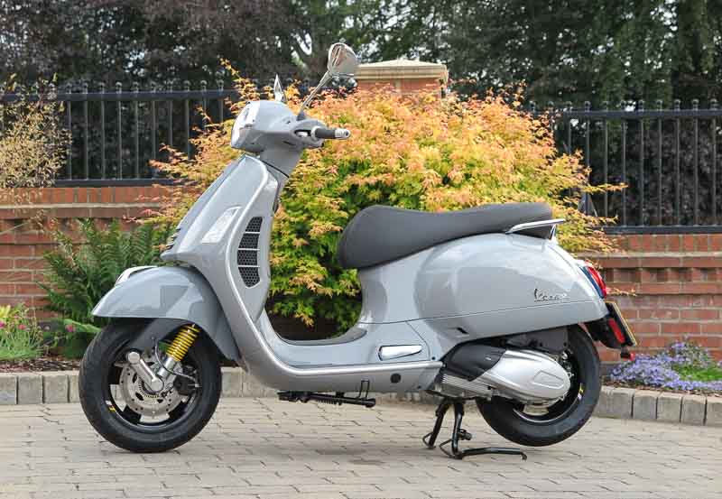 image Vespa gts 